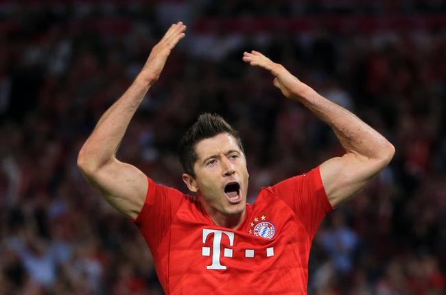  诺伊尔失误送大礼，拜仁主场憾平柏林  